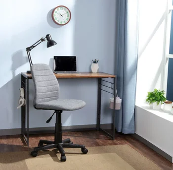 Удобное офисное кресло с высокой спинкой из ткани серого цвета