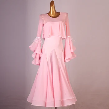 Розовое Современное Танцевальное платье с рукавом из перьев, Национальные стандартные Танцевальные костюмы, Платье для Соревнований по бальным танцам DQL6262