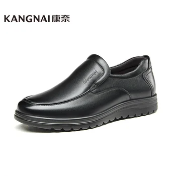 Мужская кожаная обувь Kangnai, повседневная деловая обувь с круглым носком, нескользящие черные лоферы, удобная мужская обувь