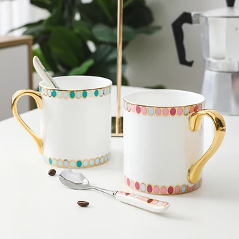 Caneca para casal de porcelana, um par de copos de café de cerâmica de grande capacidade com colheres