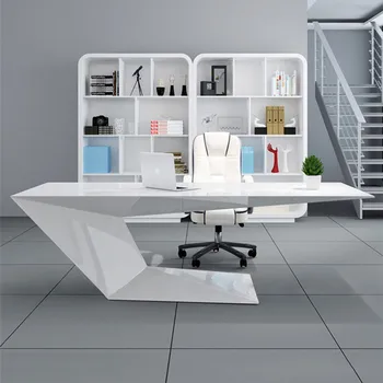 Офисная мебель модный белый офисный стол комбинация стульев специальной формы стол босса стол президента стол креативного менеджера стол